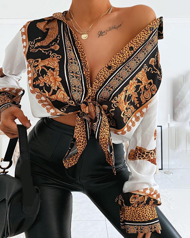 Camicia leopardata a maniche lunghe