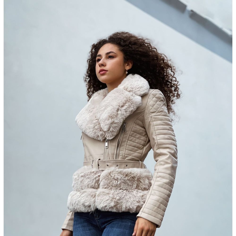 
                  
                    https://reginastore.net/collections/ultimi-arrivi/products/giacca-pelliccia-elegante-eco
                  
                