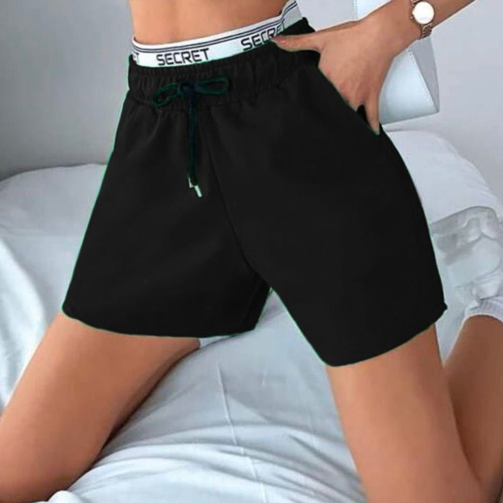 
                  
                    FlexWaist Shorts elastico in vita Elementi distintivi - Regina Store By Centparadise
                  
                