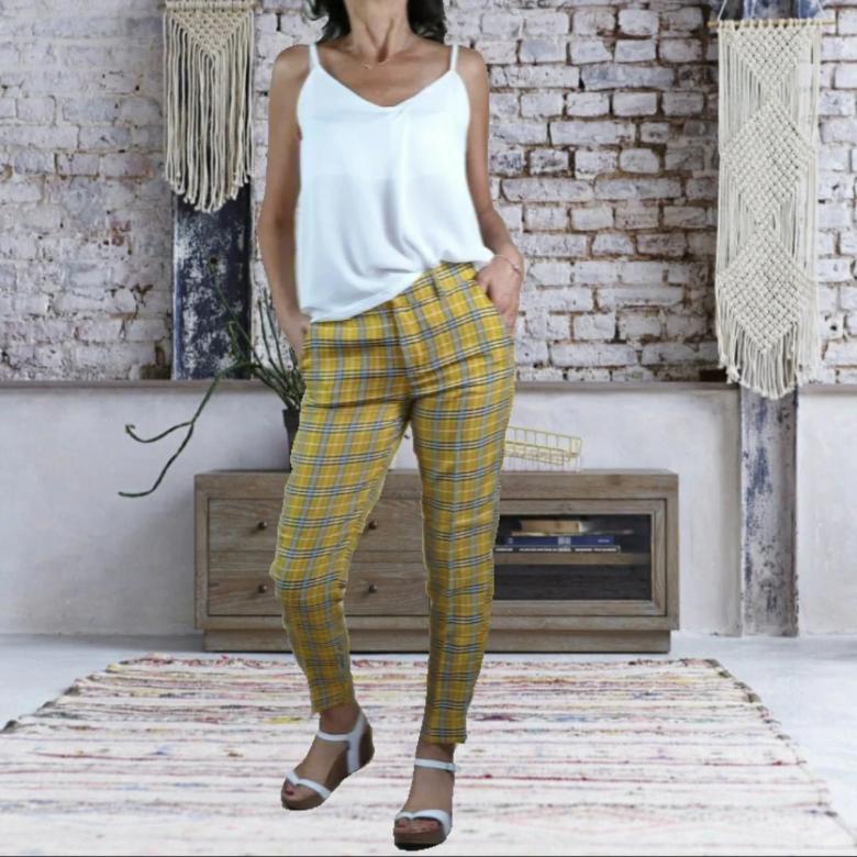 Pantaloni Donna Modello Sigaretta - Regina Store By Centparadise
